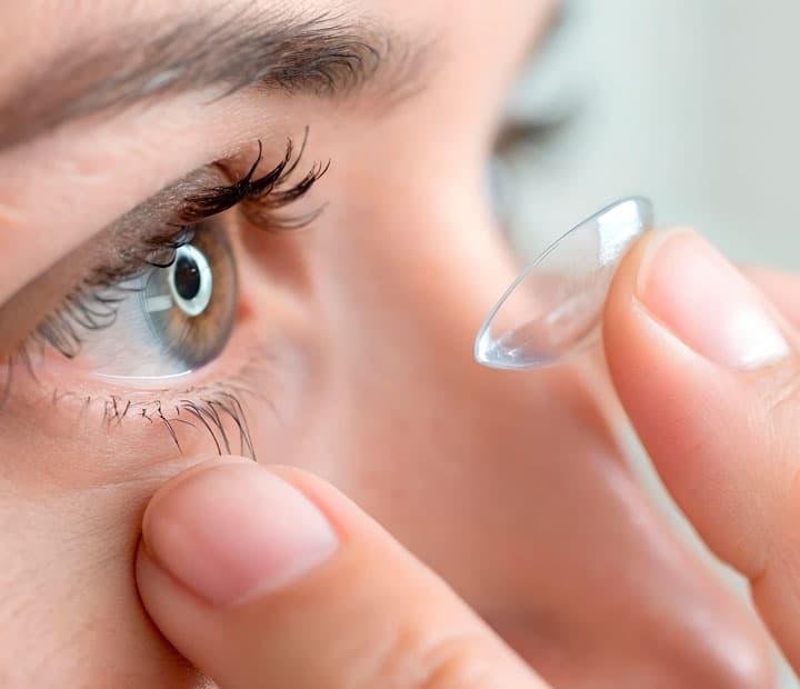 Lentes de contacto en óptica en Ourense